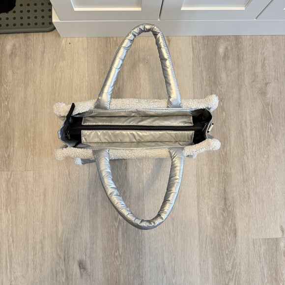 PAJAR Canada Metallic Silver Puffer Tote Bag Faux Shearling Trim Quilted Handbag - Picture 5 of 16